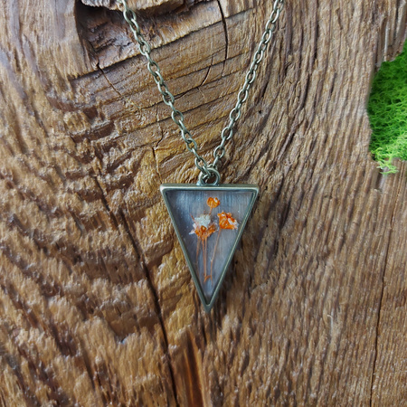 Wisiorek a'la pomarańczowe maki