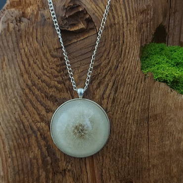 Wisiorek z dmuchawcem nr 2