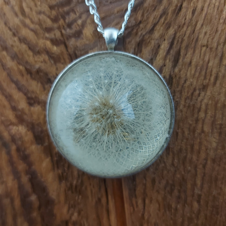 Wisiorek z dmuchawcem nr 4